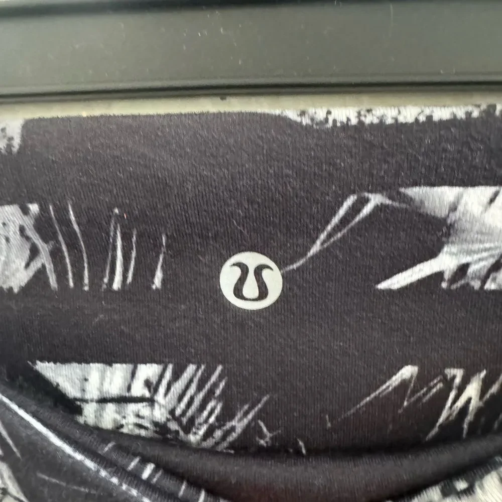 Lululemon Athletica Black and White Tie-Dye Leggings
